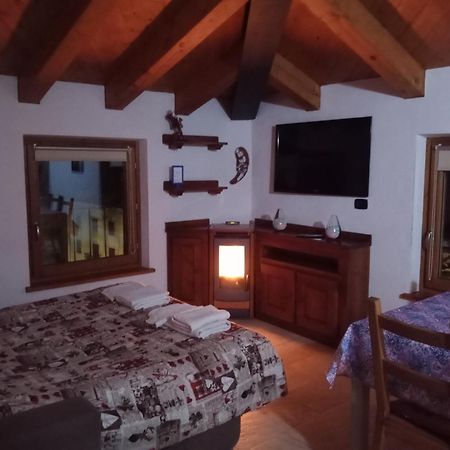 Mansarda Monte Bianco Apartment La Salle Luaran gambar