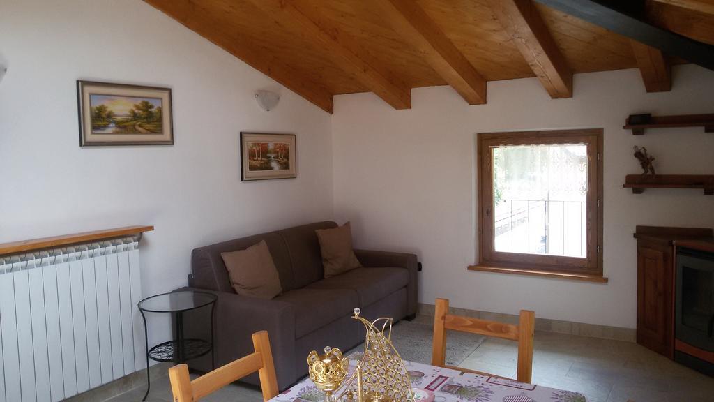 Mansarda Monte Bianco Apartment La Salle Bilik gambar