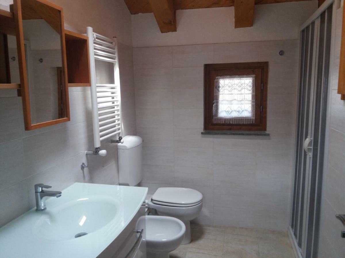 Mansarda Monte Bianco Apartment La Salle Luaran gambar